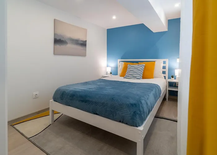 Deja Blue Old Center Studio. Apartment *